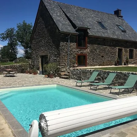 Du Milan Royal Holiday home Le Monteil (Cantal)